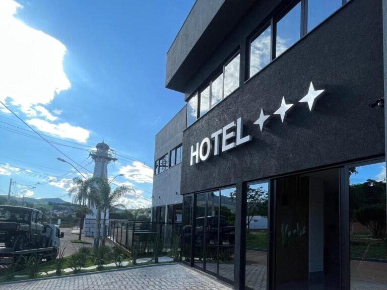 Escarpas Styles Hotel com ☕ jantar a parte 🍽️ - Imagem 5