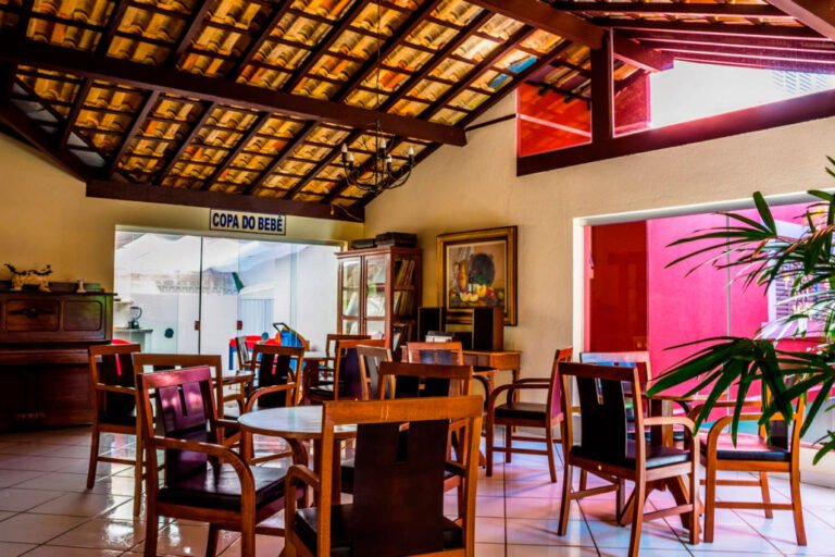 Hotel Balneário do Lago com ☕ 💦 e 🍽️ - Imagem 8