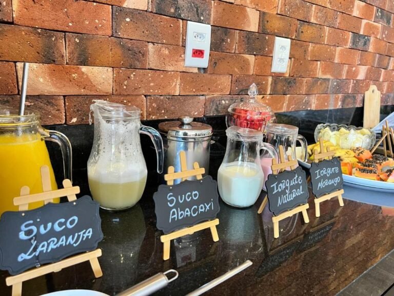 Pousada Quinta dos Cabeças com ☕ e 💦 - Imagem 8