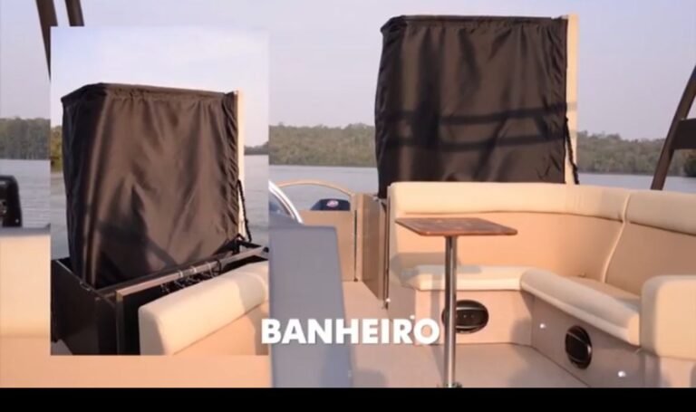 Passeio de Barco: Conforto, Segurança e Beleza Natural - Imagem 3
