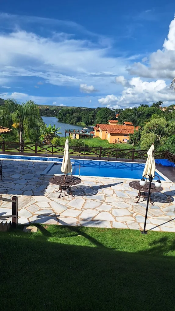Casa Chico Pintado - Área da Piscina e Lazer em Capitólio MG